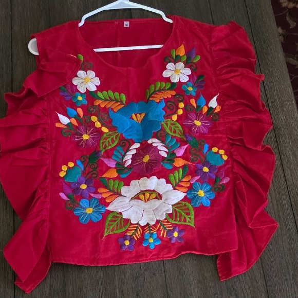 Red Embroidered Floral Ruffle Women's Top - Picture 15 of 16